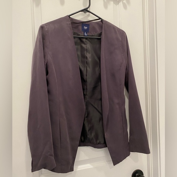 Taupe Gap blazer - Picture 2 of 3